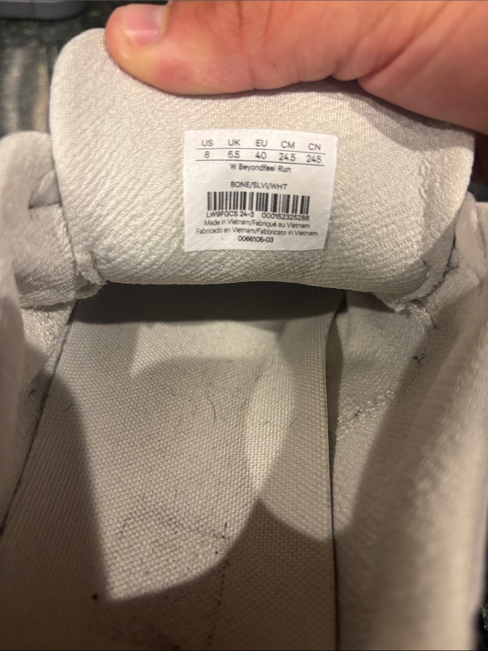 Lululemon Beyondfeel Run shoes - Picture 2 of 8